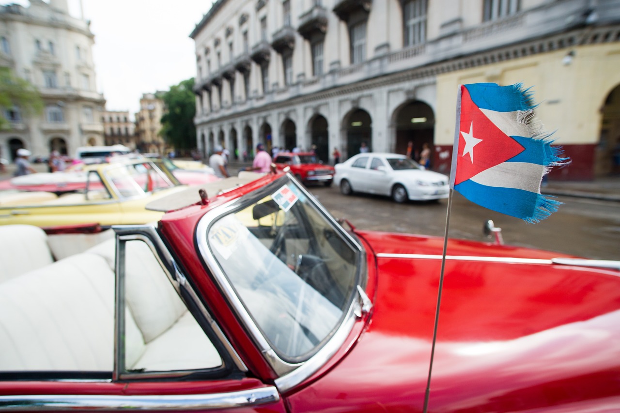Is it easy or hard to move to Cuba as a foreigner?